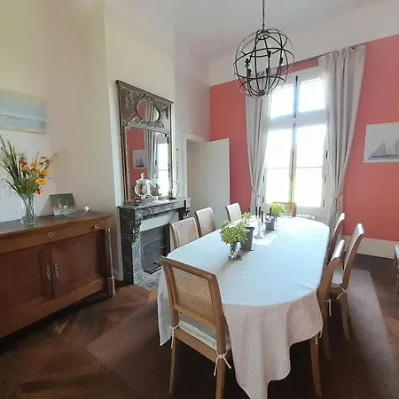Aile Chateau Du Bois Des Faulx فيلة