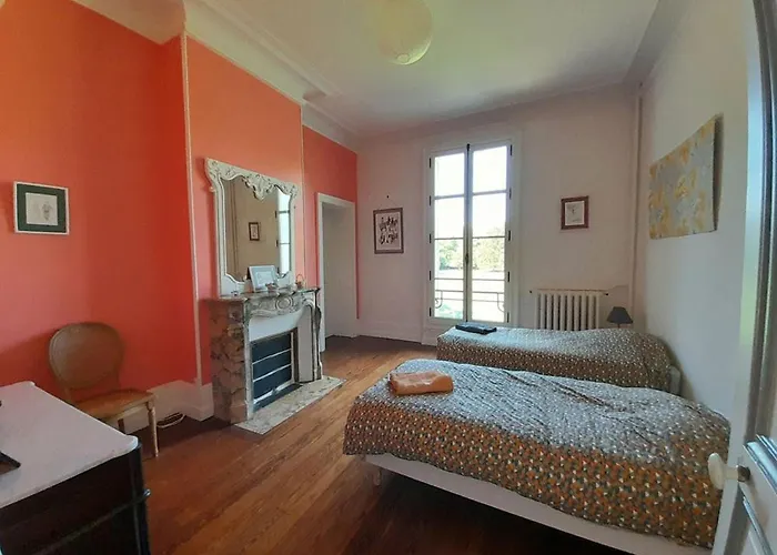 Aile Chateau Du Bois Des Faulx Villa La Chapelle-du-Bois-des-Faulx