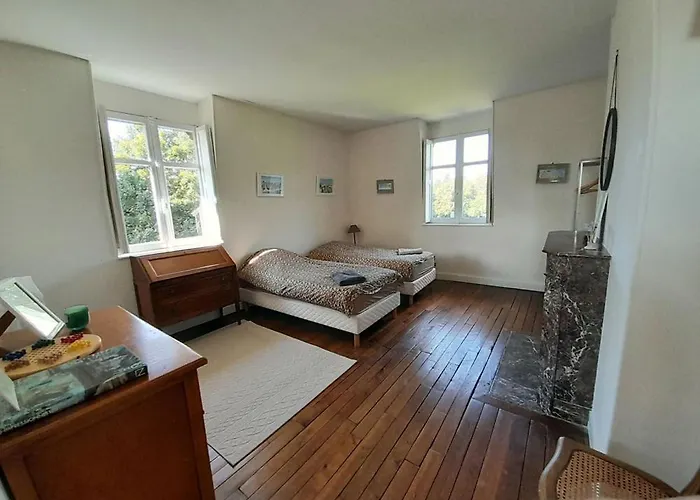 Aile Chateau Du Bois Des Faulx Villa La Chapelle-du-Bois-des-Faulx