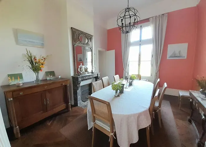 Aile Chateau Du Bois Des Faulx Villa